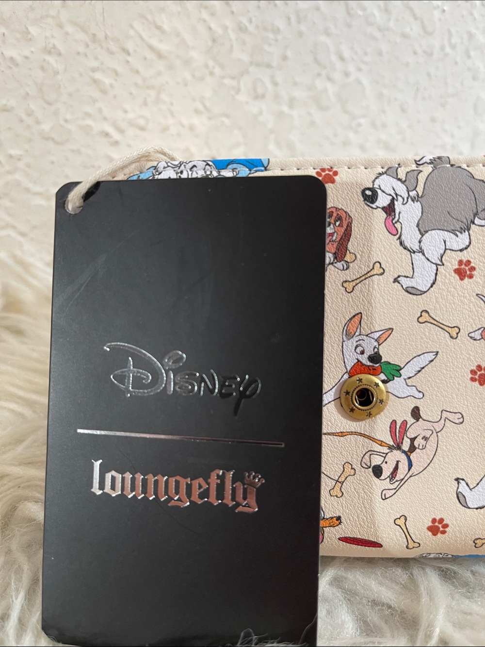 DISNEY LOUNGEFLY Dogs Play Mini Wallet Classic Cartoons NEW - Picture 7 of 9